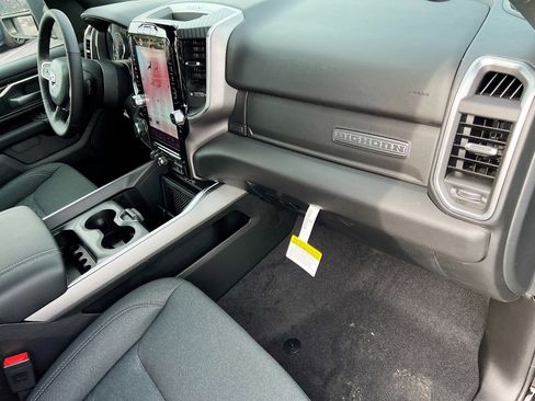 New 2026 RAM 1500 Big Horn AWD/4WD image 22