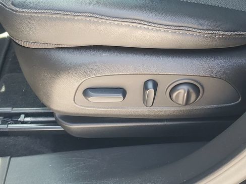 Used 2023 Buick Encore GX Select w/ Sport Touring Package FWD image 16