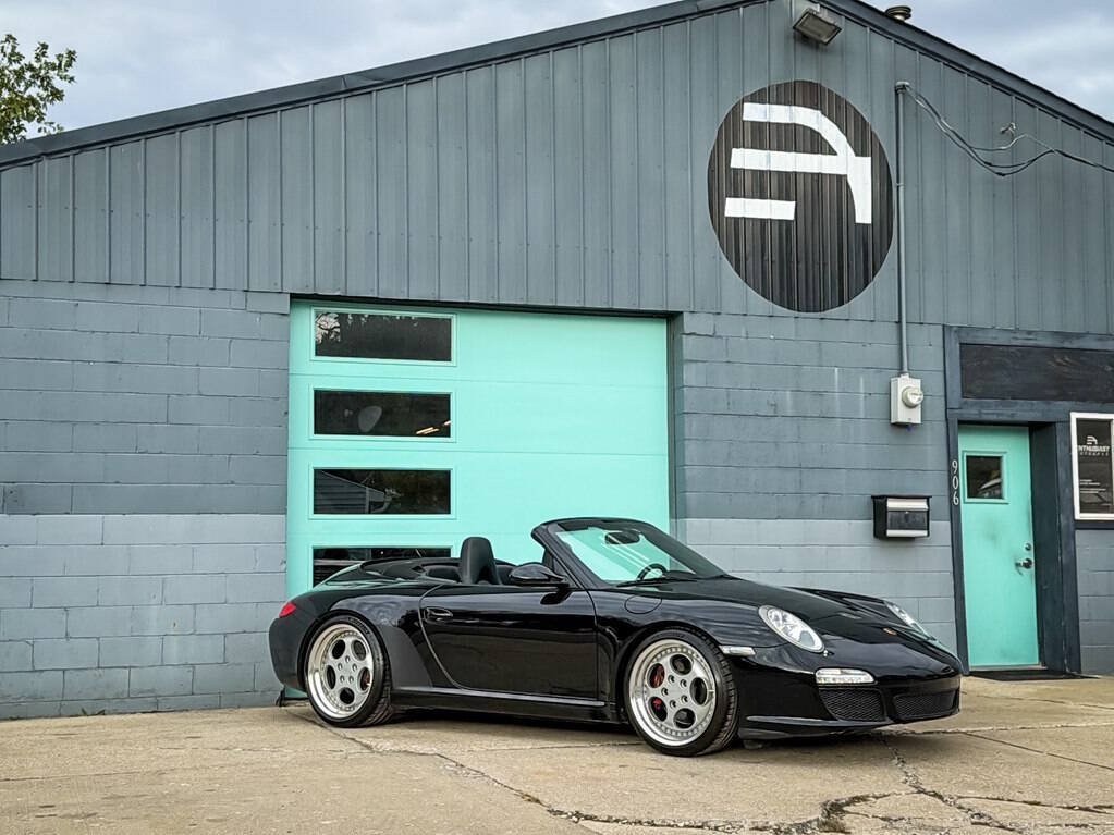 Used 2009 Porsche 911 Carrera RWD image 1