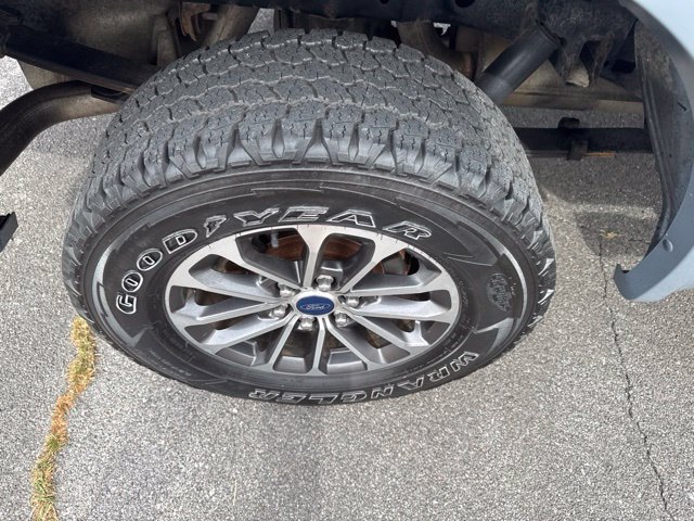 Used 2019 Ford F150 XLT w/ Equipment Group 302A Luxury AWD/4WD image 9