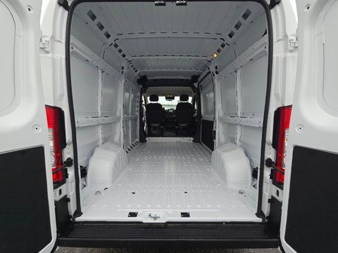 New 2026 RAM ProMaster 1500 w/ Safety Group FWD image 19
