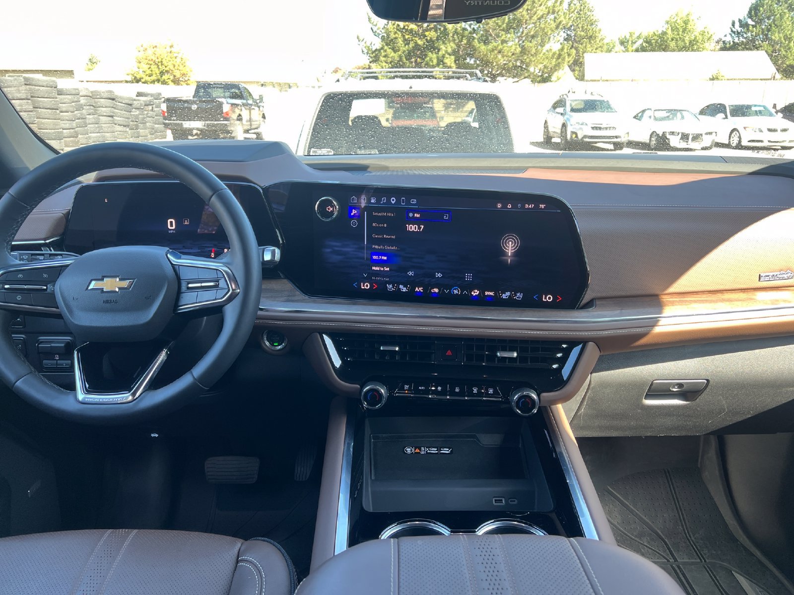 Used 2025 Chevrolet Tahoe High Country AWD/4WD image 20