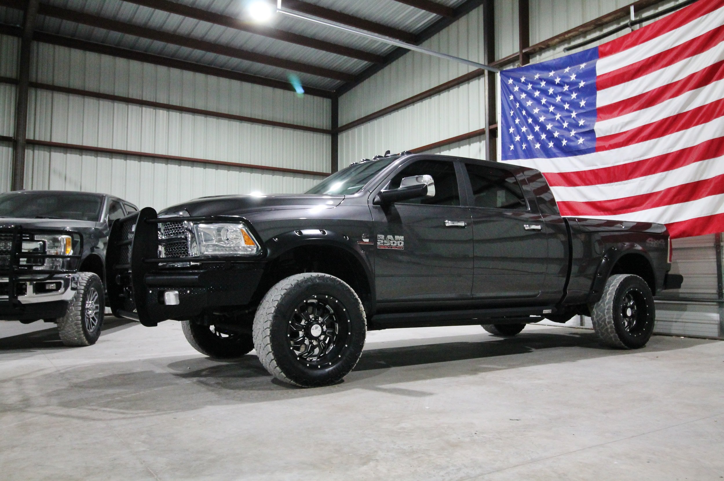 Used 2018 RAM 2500 Laramie w/ Off Road Package AWD/4WD image 1