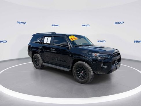 Used 2023 Toyota 4Runner TRD Off-Road Premium AWD/4WD image 2
