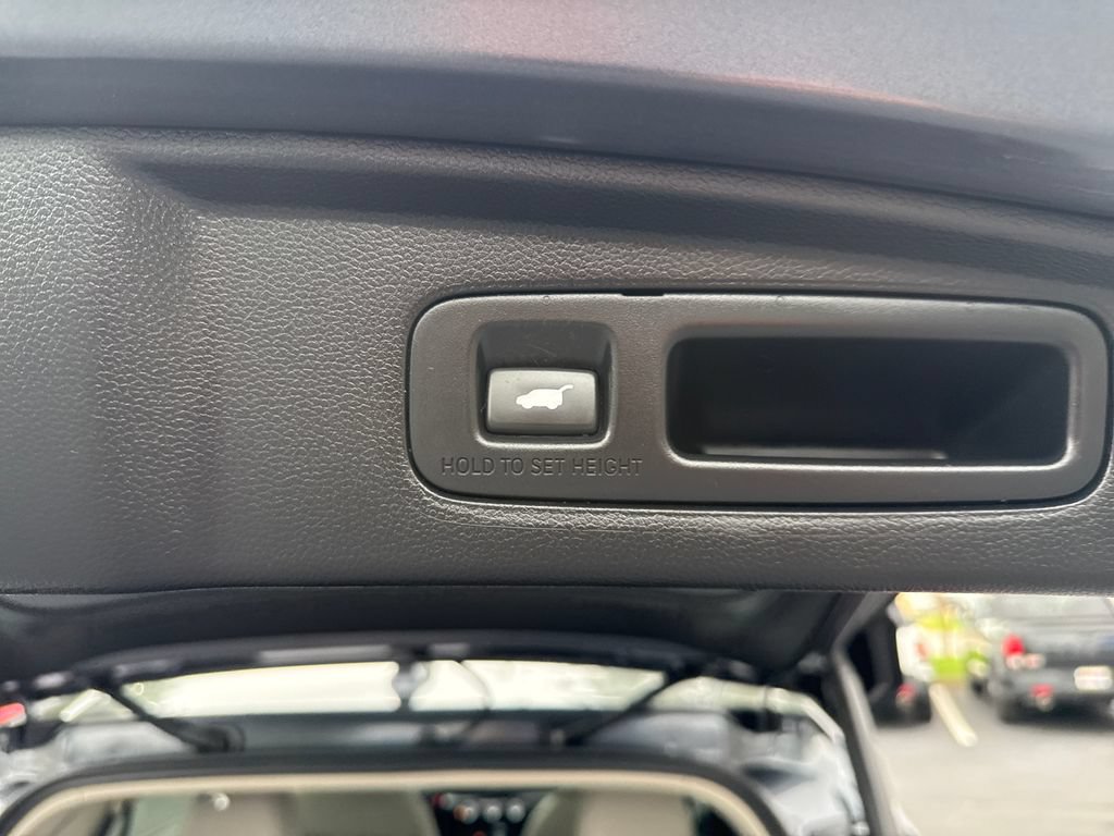 Certified 2025 Honda CR-V EX-L image 40