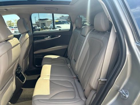 Used 2023 Lincoln Nautilus Reserve w/ Equipment Group 201A AWD/4WD image 14