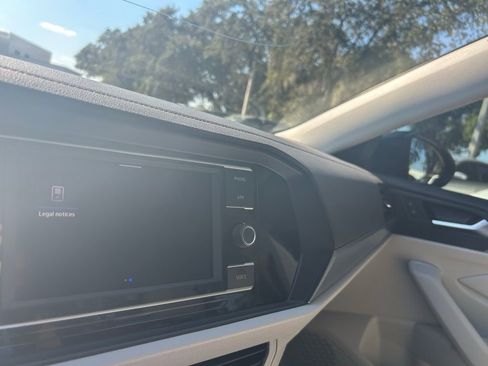 Used 2023 Volkswagen Jetta SE image 12