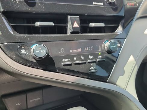 Certified 2023 Toyota Camry SE w/ Convenience Package FWD image 17