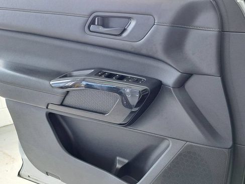 Used 2023 Nissan Pathfinder SV FWD image 21
