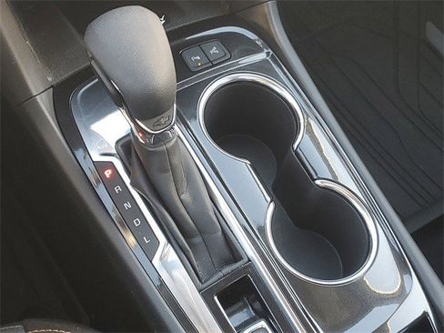 Certified 2024 Chevrolet Equinox Premier image 27