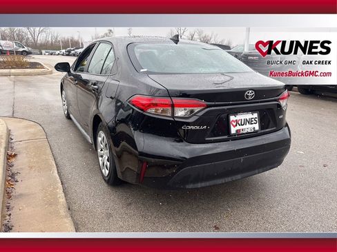 Used 2025 Toyota Corolla LE image 6