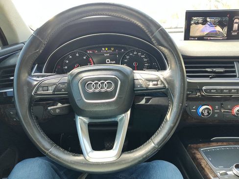 Used 2017 Audi Q7 3.0T Premium image 54