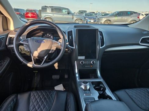 Used 2024 Ford Edge Titanium AWD/4WD image 10