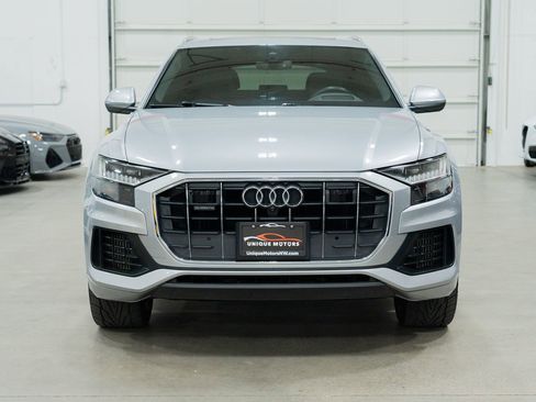 Used 2019 Audi Q8 Prestige w/ Towing Package image 2