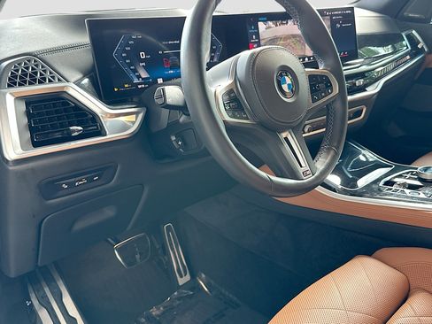 Certified 2025 BMW X5 M60i w/ Executive Package image 9