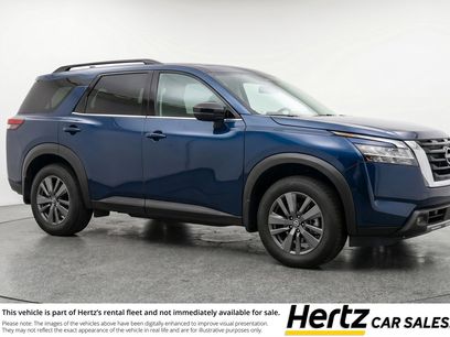 Used 2025 Nissan Pathfinder SV