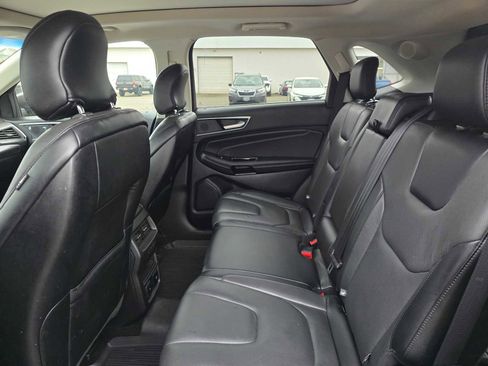 Used 2019 Ford Edge Titanium w/ Equipment Group 301A image 17
