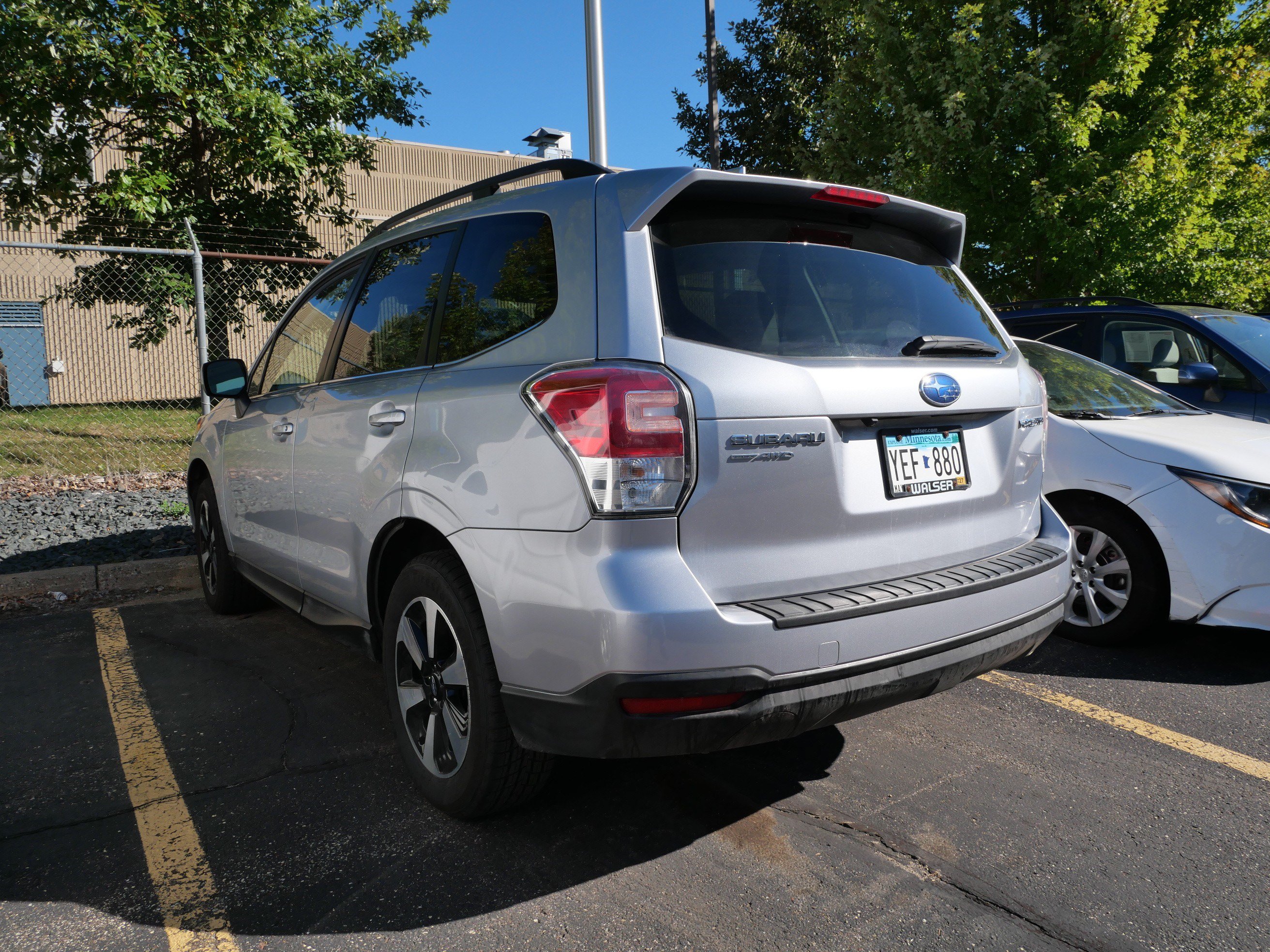 Used 2018 Subaru Forester 2.5i Limited w/ Popular Package #2 AWD/4WD image 5