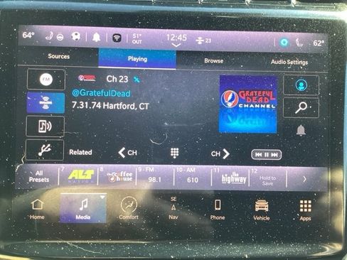 Used 2023 Jeep Grand Cherokee L Limited w/ Black Appearance Package image 27