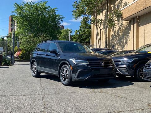 Certified 2023 Volkswagen Tiguan S FWD image 1