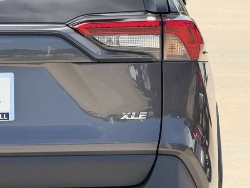 Used 2023 Toyota RAV4 XLE Premium FWD image 8
