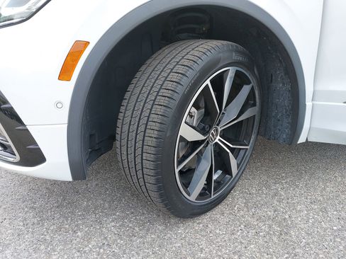 Used 2023 Volkswagen Tiguan SEL R-Line AWD/4WD image 36