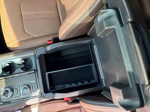 Used 2024 Ford Expedition Max King Ranch image 25