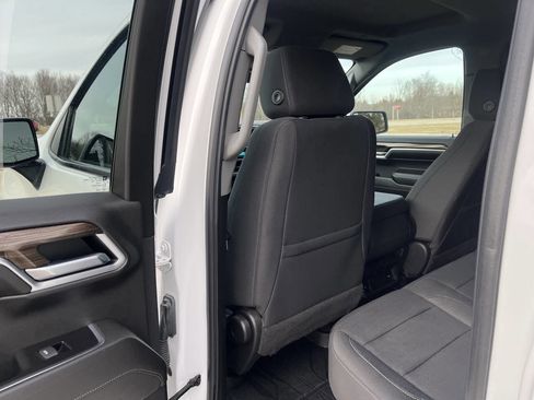 Used 2022 Chevrolet Silverado 1500 LT w/ Protection Package RWD image 25