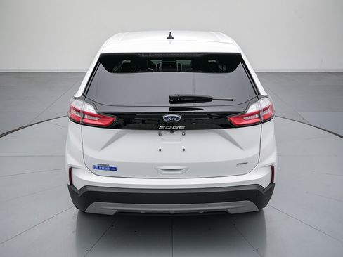Certified 2024 Ford Edge SEL w/ Convenience Package AWD/4WD image 6