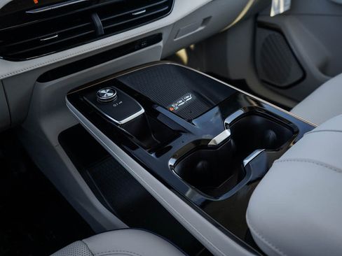 New 2026 Buick Enclave Avenir w/ Super Cruise Package image 28