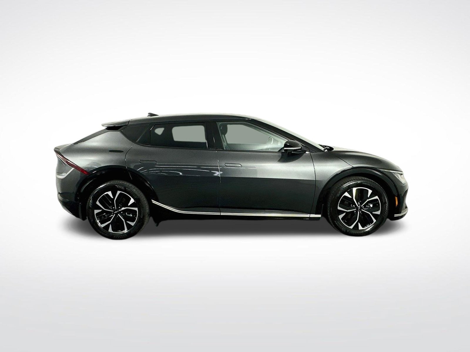 Used 2023 Kia EV6 Wind w/ Wind Technology Package AWD/4WD image 9