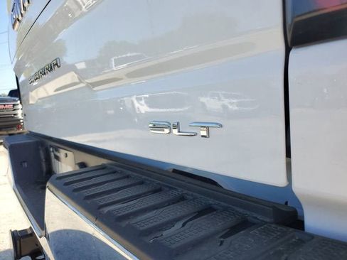 New 2026 GMC Sierra 1500 SLT w/ SLT Premium Package image 9