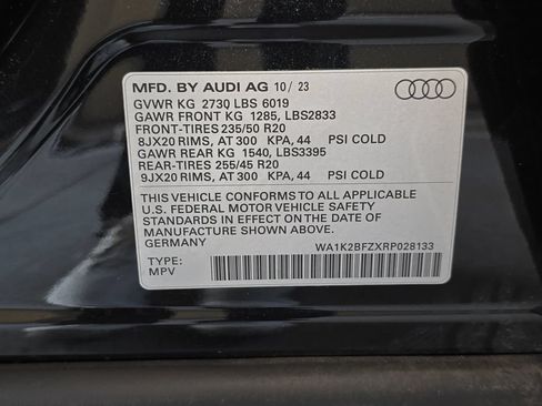 Used 2024 Audi Q4 e-tron Premium w/ Convenience Package AWD/4WD image 35