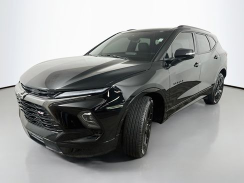 Used 2024 Chevrolet Blazer RS w/ Driver Confidence II Package AWD/4WD image 3