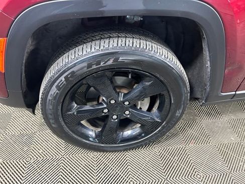 Used 2023 Jeep Grand Cherokee Altitude image 11