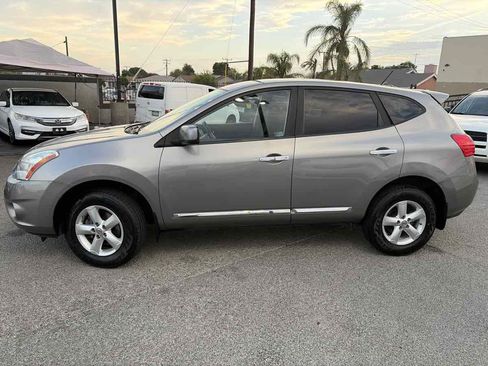 Used 2013 Nissan Rogue S w/ Special Edition Pkg AWD/4WD image 2