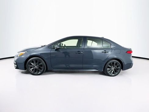 Used 2025 Toyota Corolla SE image 6