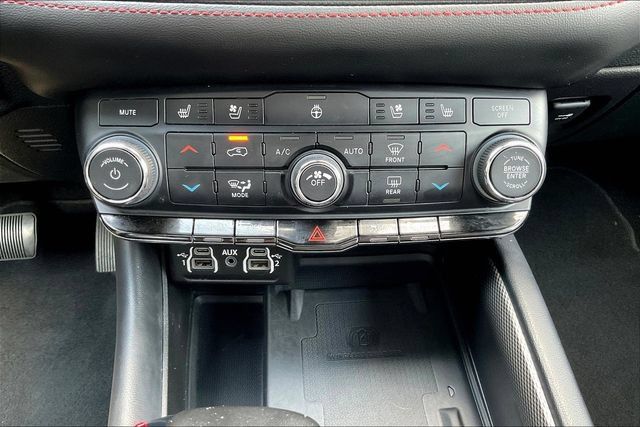Used 2023 Dodge Durango R/T RWD image 17
