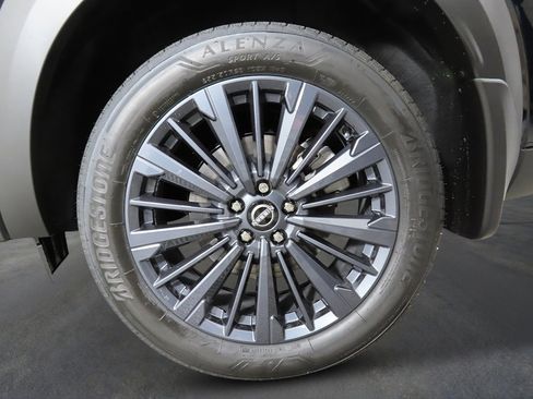 New 2026 Nissan Pathfinder SL AWD/4WD image 9