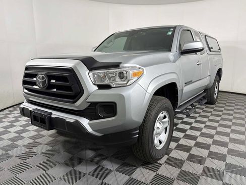Used 2023 Toyota Tacoma SR image 3