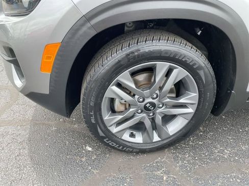 Used 2021 Kia Seltos LX image 8