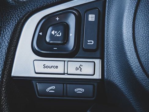 Used 2017 Subaru Legacy 2.5i w/ Alloy Wheel Package image 8