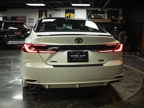 Used 2025 Toyota Camry XSE FWD image 6