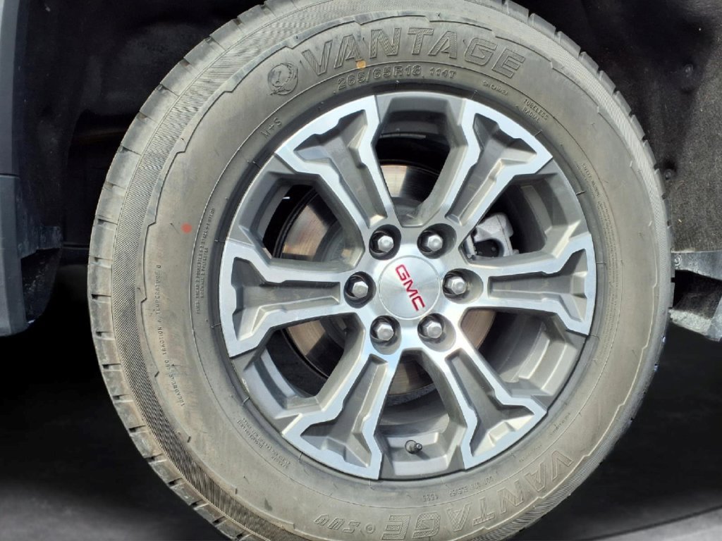 Used 2025 GMC Sierra 1500 SLT AWD/4WD image 26