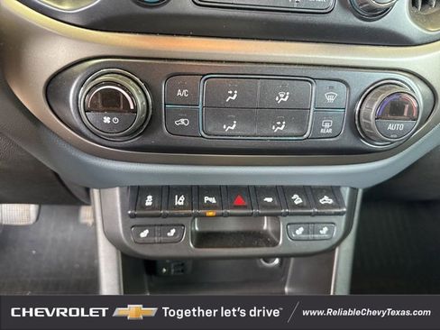 Used 2021 Chevrolet Colorado Z71 w/ Z71 Midnight Edition image 19