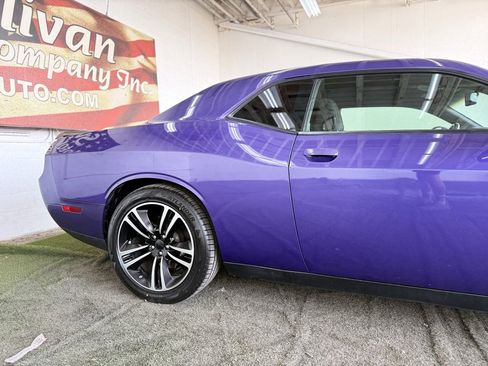 Used 2013 Dodge Challenger SRT8 Core image 5