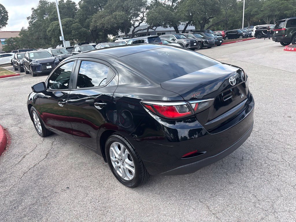 Used 2017 Toyota Yaris iA FWD image 3