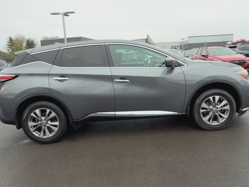 Used 2018 Nissan Murano S AWD/4WD image 9