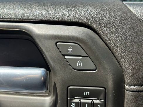 Used 2021 Chevrolet Silverado 3500 High Country AWD/4WD image 20