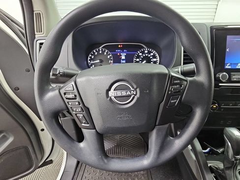 Used 2022 Nissan Frontier SV RWD image 21
